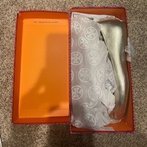 Brand New Never Worn Tory Burch Flats